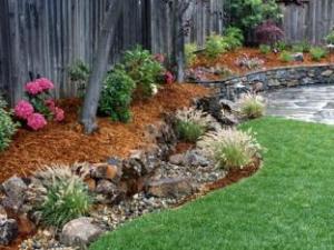 sprinkler repair in Orinda CA maintains planter box